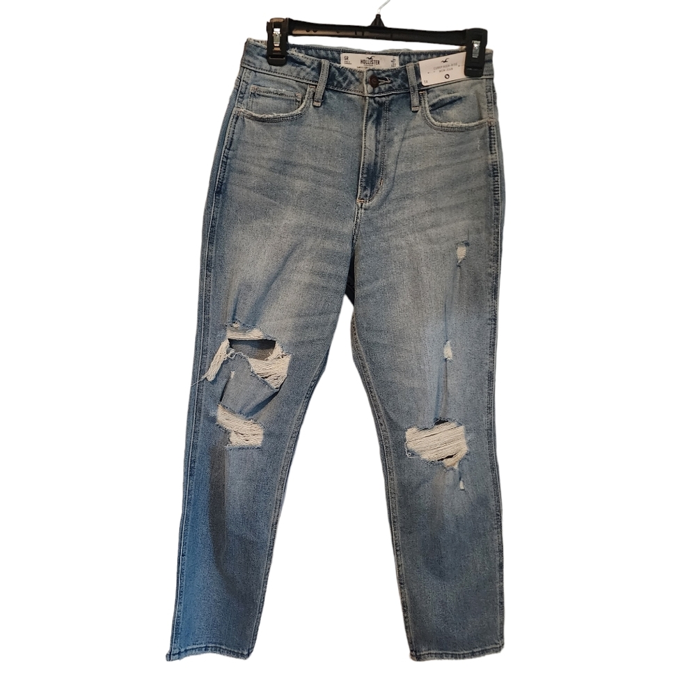 NEW Hollister Curvy High-Rise Ankle Mom Jean in Medium Wash - Picture 2 of 10